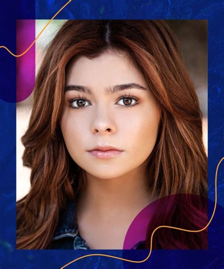 Addison Riecke Wiki 2021 Net Worth, Height, Weight, Relationship