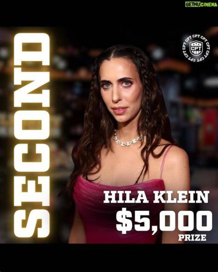 Hila Klein Age , How old is is the Israel born YouTuber