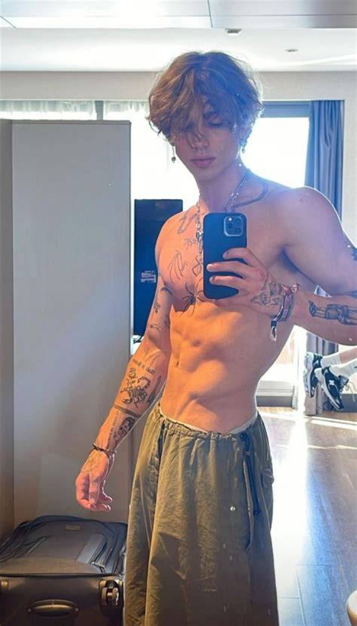 Unveiling The Secrets Of Vinnie Hacker's Workout Regime: Discoveries And Insights